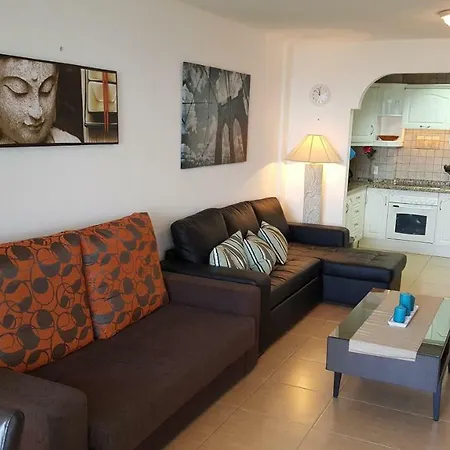 Appartamento Jacaranda Close To The Beach, Sea-view, Pool, Wifi, Sat-tv