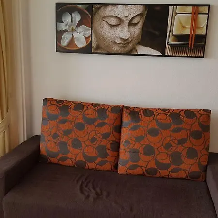 Jacaranda Close To The Beach, Sea-view, Pool, Wifi, Sat-tv