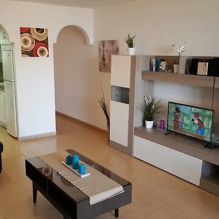 Jacaranda Close To The Beach, Sea-view, Pool, Wifi, Sat-tv Apartment