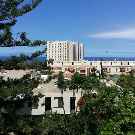 Jacaranda Close To The Beach, Sea-view, Pool, Wifi, Sat-tv Apartment