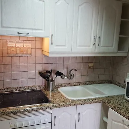 Apartment Jacaranda Close To The Beach, Sea-view, Pool, Wifi, Sat-tv Arona (Tenerife)